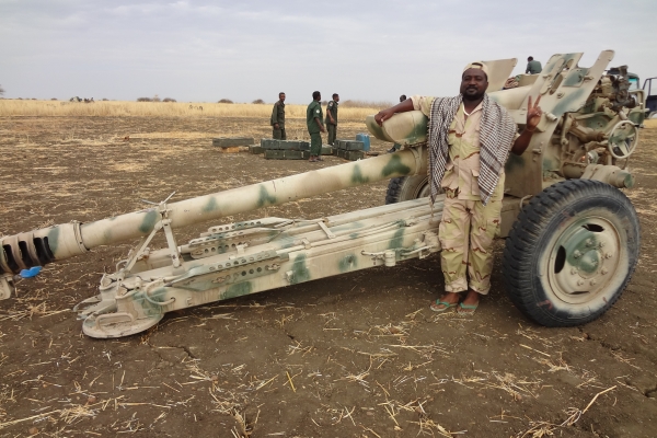 89-sudanski-vojak-nekje-na-fronti-proti-upornikomD03EDFA5-5283-EC72-C483-3759F70D0237.jpg